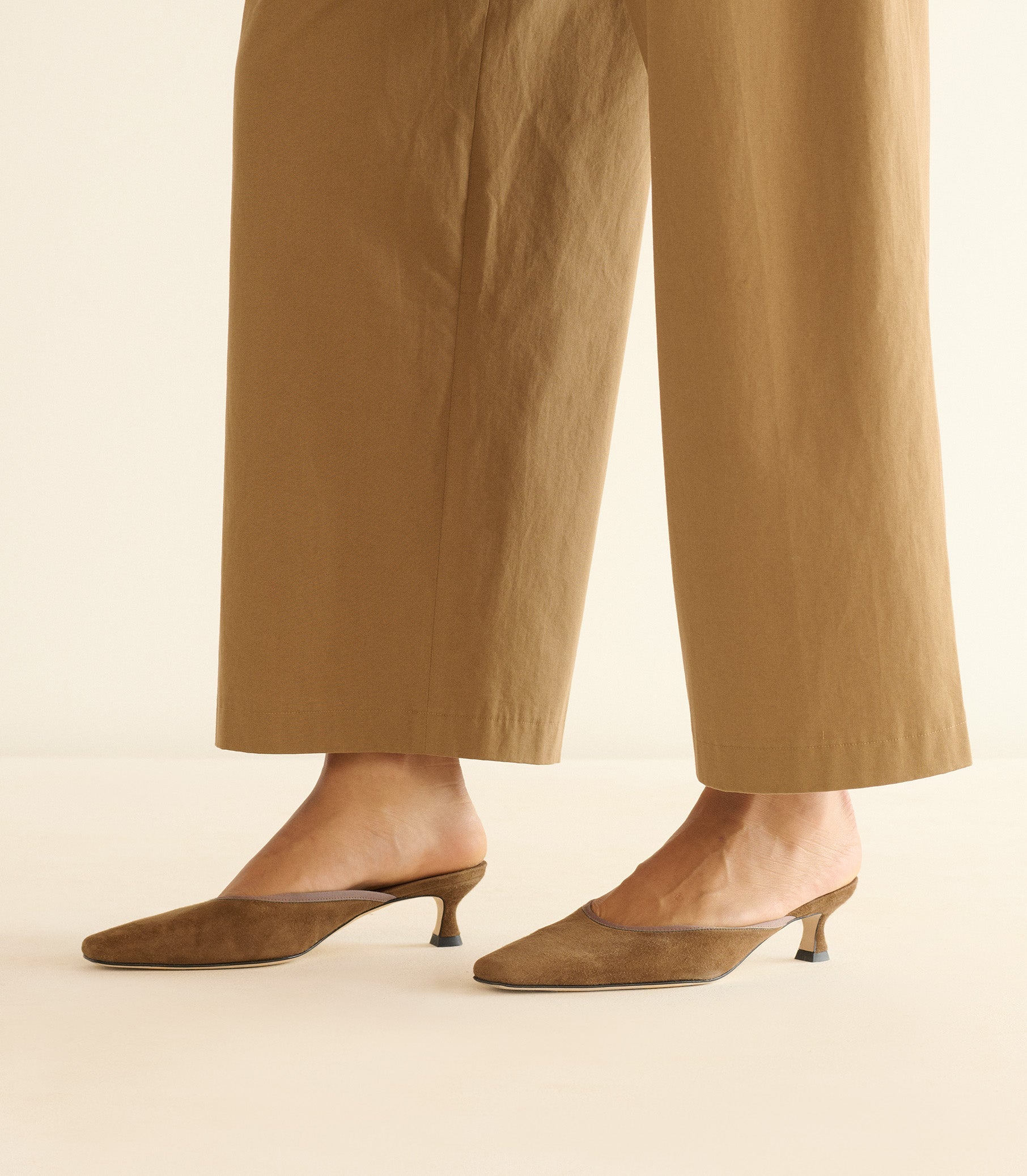 LUMA HEEL -- TOBACCO SUEDE