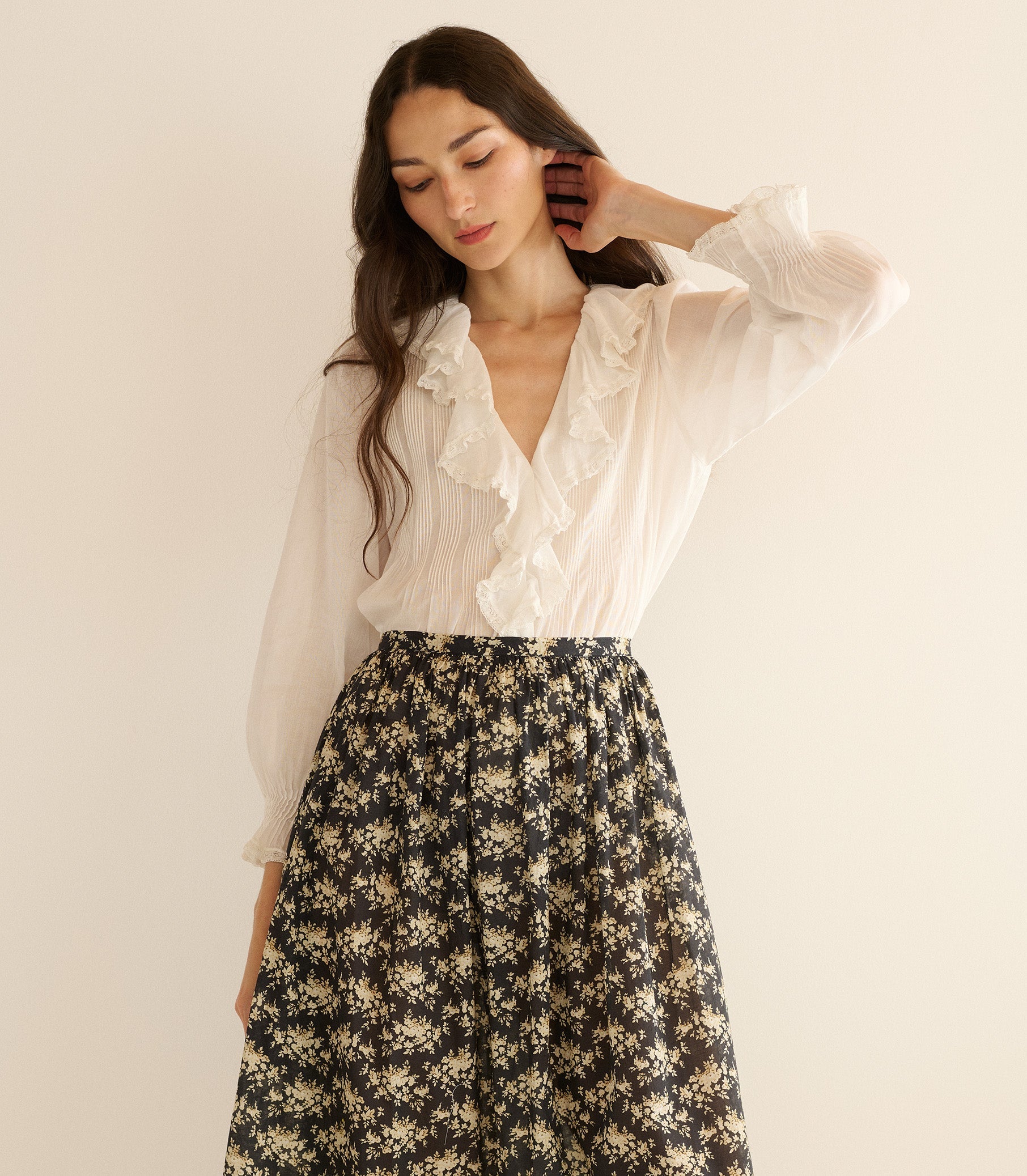 MARCIE SKIRT -- NOIR ROSIER FLORAL