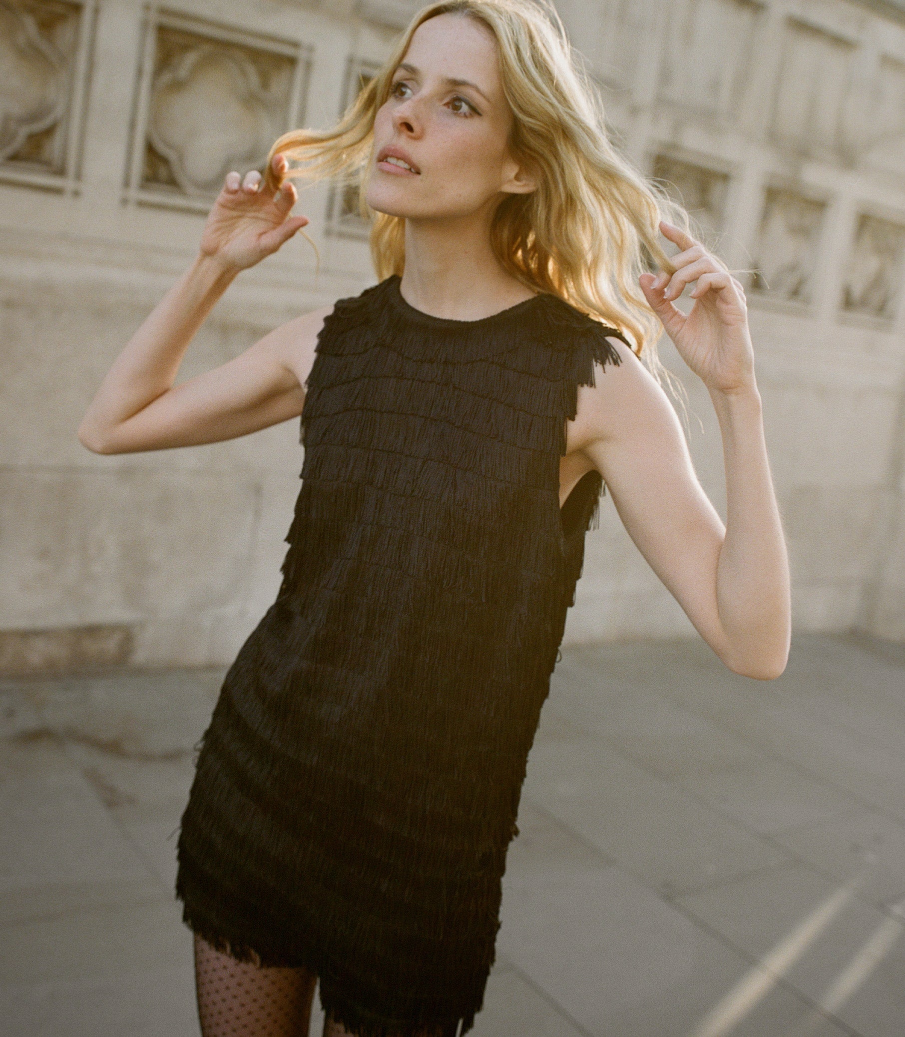 SOIRÉE TUNIC TOP -- BLACK